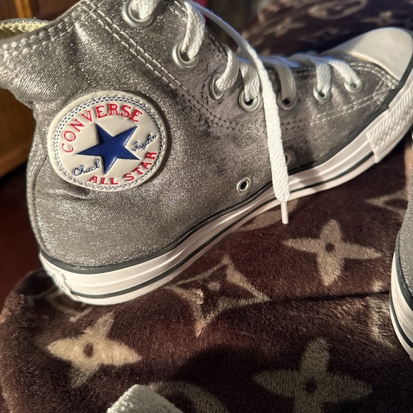 Converse Metallic Silver High-Tops - Picture 2 of 7